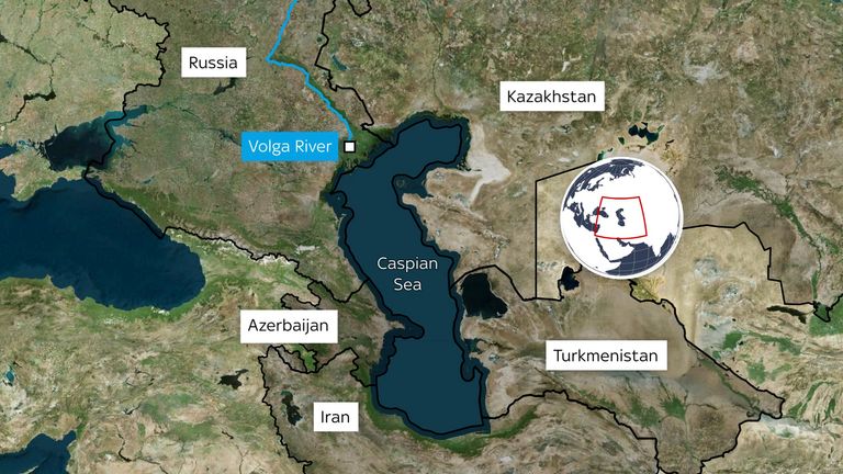 Раньше под этими качелями находилось Каспийское море. Теперь он уменьшился | Новости науки, климата и технологий