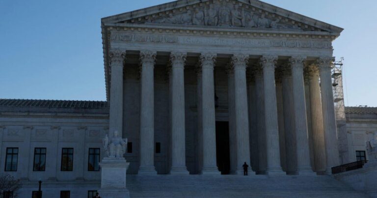 Верховный суд поддержал попытку Южной Каролины защитить программу Planned Parenthood