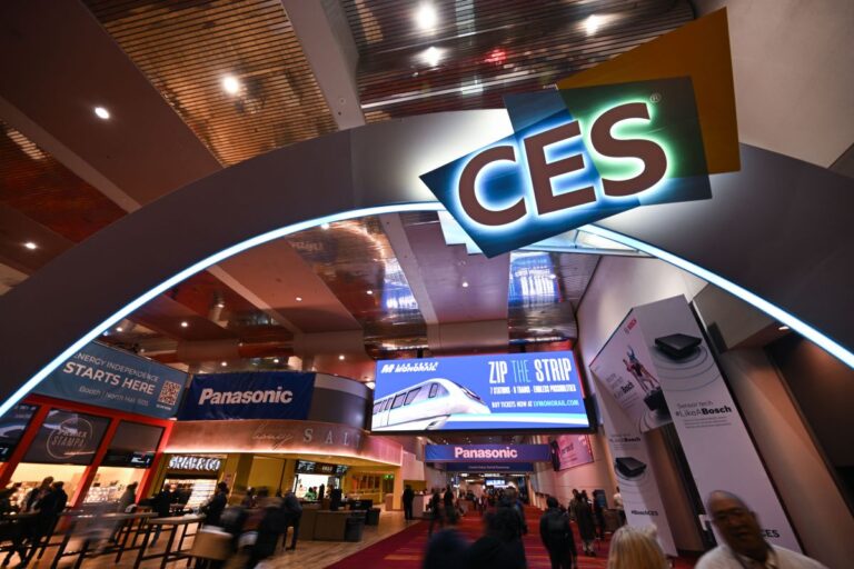 Как смотреть пресс-конференции CES 2025