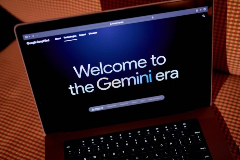 Google использует Claude от Anthropic для улучшения искусственного интеллекта Gemini