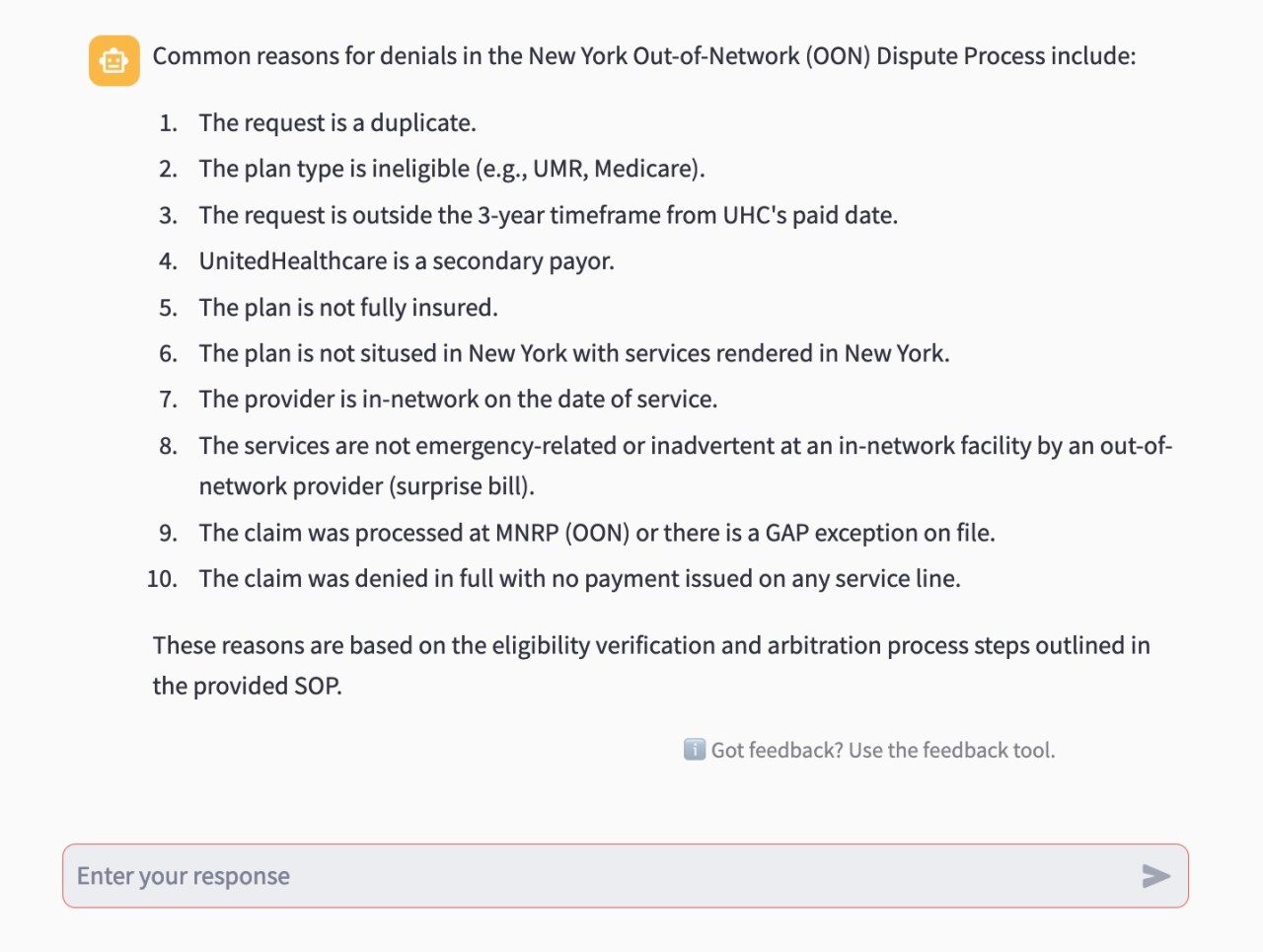 снимок экрана чат-бота Optum с искусственным интеллектом, используемого сотрудниками, на котором перечислены "Распространенные причины отказа в процессе разрешения споров вне сети (OON) в Нью-Йорке включают:" за которым следует список причин, в том числе «Запрос является дубликатом». 2. Тип плана не соответствует требованиям (например, UMR, Medicare). 3. Запрос подан за пределами трехлетнего периода с даты оплаты UHC.
