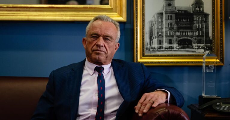 Слушание подтверждения RFK Jr., назначенное сегодня, так как выбор HHS Трампа лицом к лицу с сенаторами