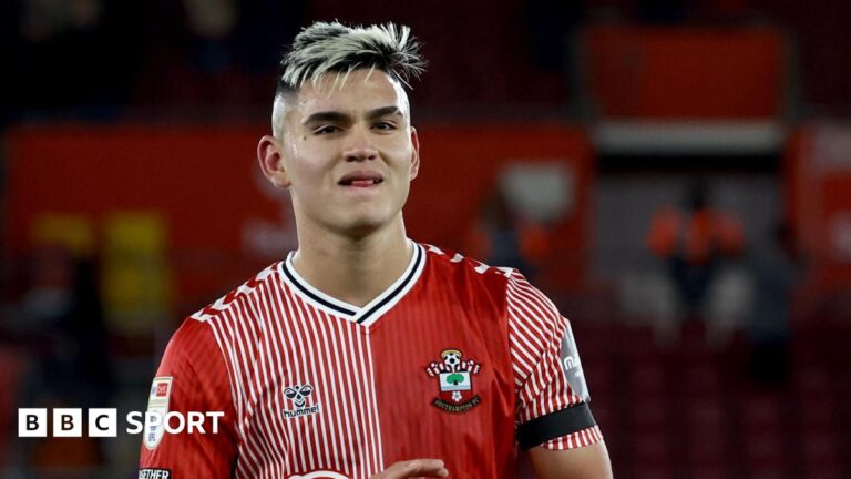 Carlos Alcaraz: Everton 'Sack Sage' с Flamengo для сделки с кредитом для полузащитника аргентинца