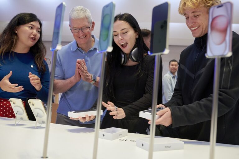 Apple Quarterly выручка увеличивается, даже когда продажи в Китае снижаются на 11%