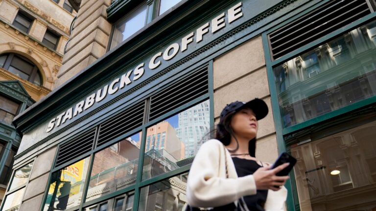 Starbucks отменяет политику открытых дверей, последствия которой в Великобритании неясны | Денежные новости