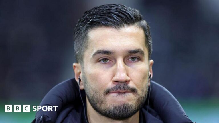 Лига чемпионов: Нури Шахин уволен из дортмундской «Боруссии» после поражения от «Болоньи»