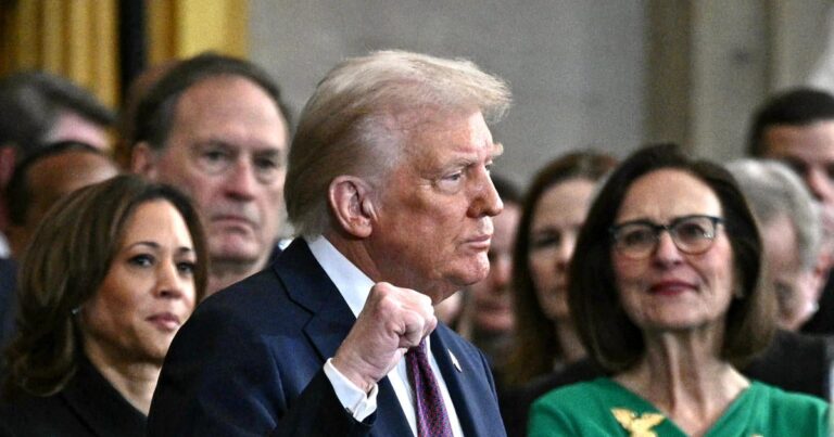 Посмотрите полную инаугурационную речь Трампа с церемонии в 2025 году.