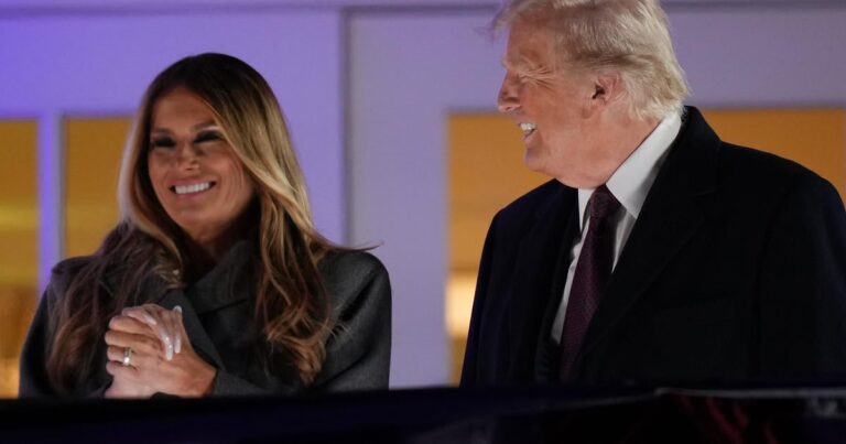 Дональд и Мелания Трамп представили мем-монеты $Trump и $Melania. Вот что нужно знать.