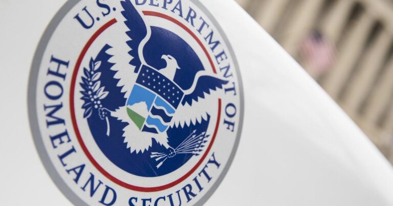 DHS распускает все свои консультативные комитеты, прекращая расследование взлома телекоммуникаций, связанного с Китаем.