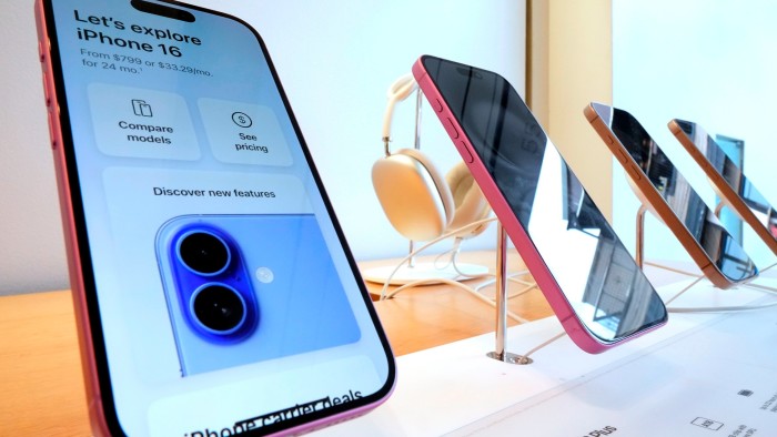 Apple Result Top оценивает, даже как продажи iPhone