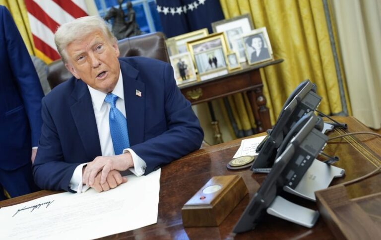 Трамп клянется начать торговую войну в ЕС на фоне тарифов Blitz — Politico