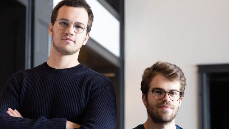 Brex Eyes 500 млн. Долл. США, так как он добавляет, как антропное и Robinhood в качестве клиентов