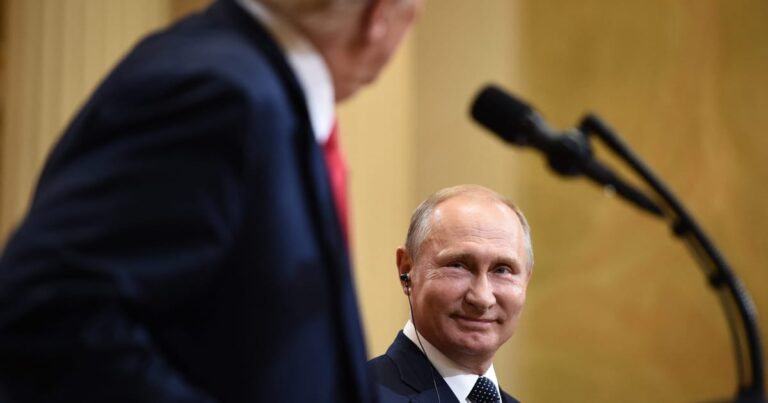 29 раз Дональд Трамп делал то, что хотел Путин — Политико