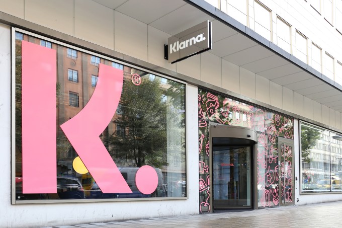 Klarna and deel eye ipos, а полоса обнимает крипто