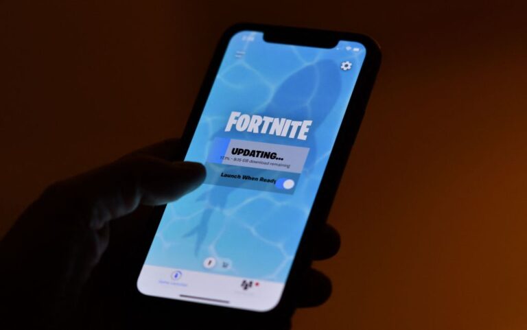 Судья давление на Apple одобрить Fortnite или вернуться в суд