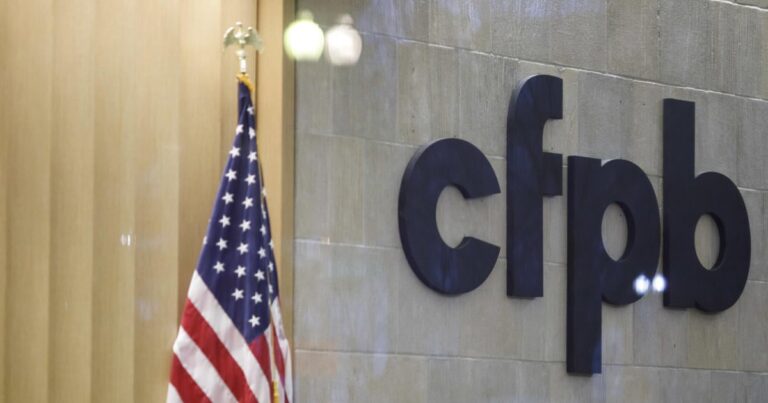Федеральные служащие профсоюзы подают судебные иски о выключении CFPB и доступе к доге