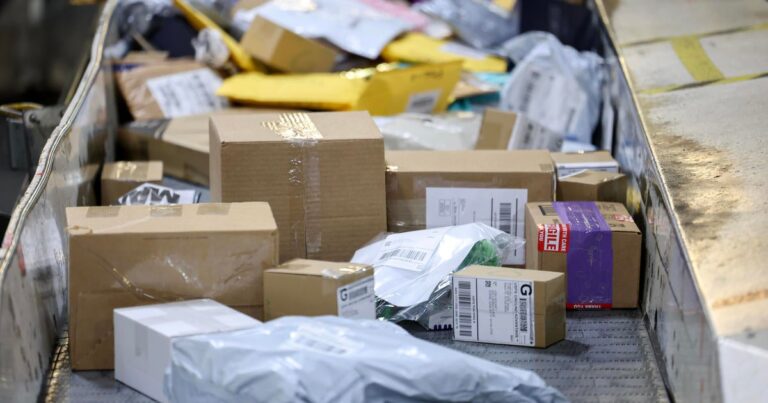 USPS временно приостанавливает принятие пакетов из Китая и Гонконга