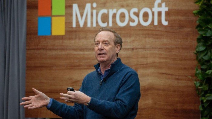 Microsoft призывает Дональда Трампа переосмыслить управление экспортом чипа ИИ