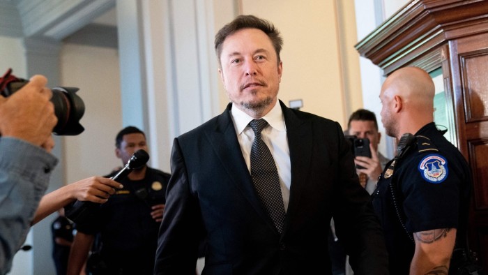 Нападение Элона Маска на федеральную бюрократию США