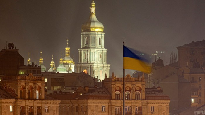 Неопределенное будущее Украины в третью годовщину вторжения России