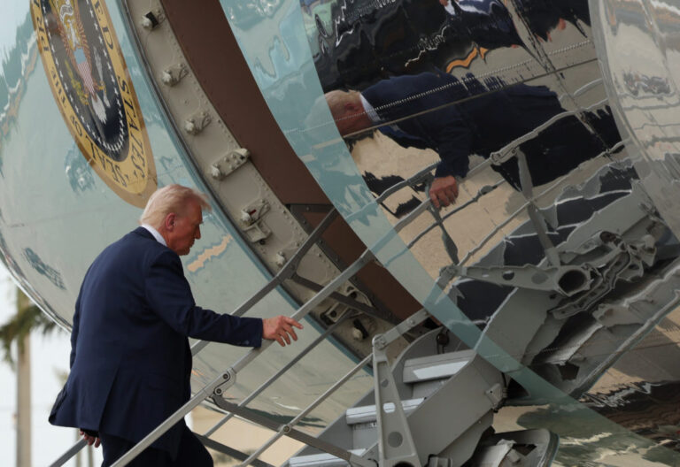 Трамп не исключает рецессию, преуменьшая опасения бизнеса по поводу его тарифов