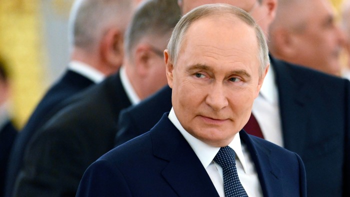 Путин позволяет западным инвесторам продавать некоторые российские акции перед переговорами Трампа
