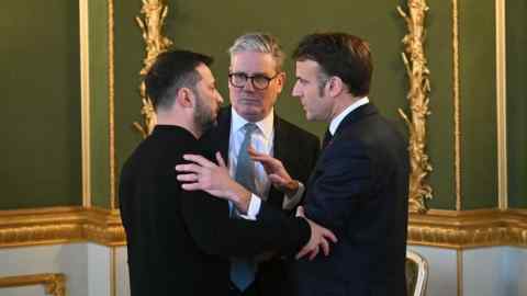 Volodymyr Zelenskyy, Keir Starmer и Emmanuel Macron участвуют в дискуссии