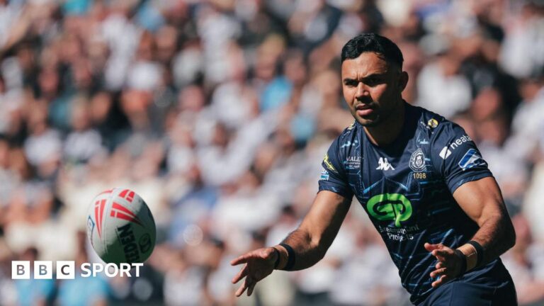 Super League: Hull FC 12-36 Wigan Warriors — Bevan French и Junior Nsemba попробуйте двойной лифт посетителей на второе место