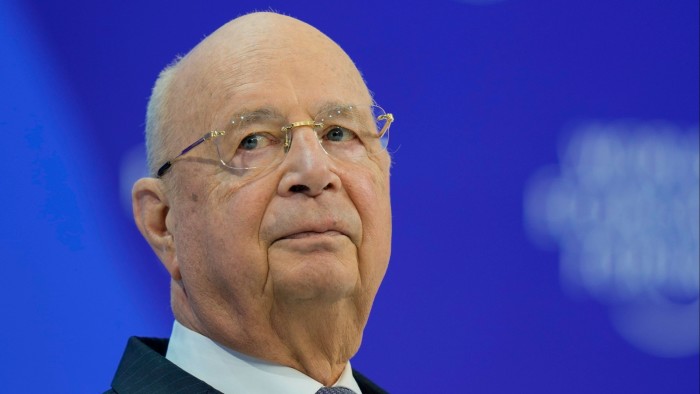 Основатель Davos обвиняется в манипулировании исследованиями Всемирного экономического форума