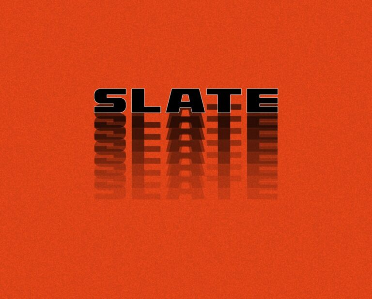 Bezos Backed Ev Startup Slate Slate Auto пикап, обнаруженный в дикой природе