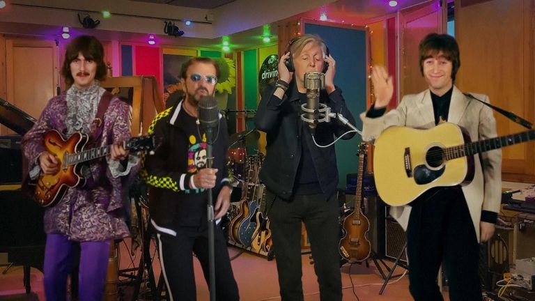 The Beatles выпустили музыкальное видео, чтобы сопровождать последнюю «новую» песню Beatles.