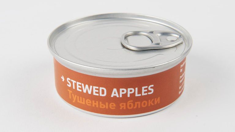 Тушенные яблоки, изготовленные в сотрудничестве с Хестоном Блюменталом для поездки Тима Пика на международную космическую станцию. Файл фото: Космическое агентство Великобритании/Европейское космическое агентство