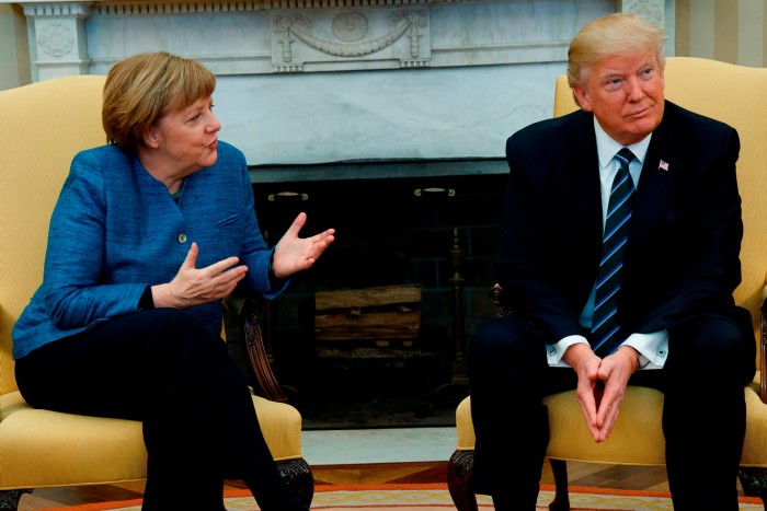 Встреча президента Дональда Трампа с немецкой канцлером Анджелой Меркель в Овальном кабинете