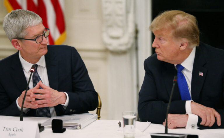 Глобальные рынки падают после того, как Трамп объявляет о тарифах против Европейского Союза, Apple