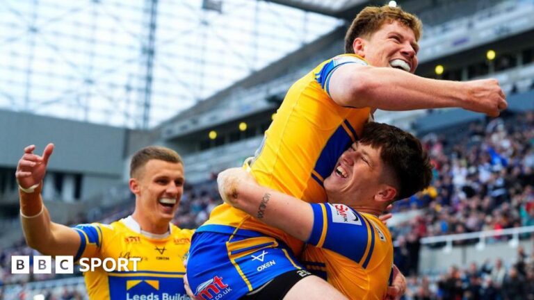 Суперлига: Сент-Хеленс 4-17 Leeds Rhinos