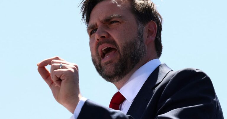 JD Vance признает войну Путина в Украине не закончится «в ближайшее время» — Politico