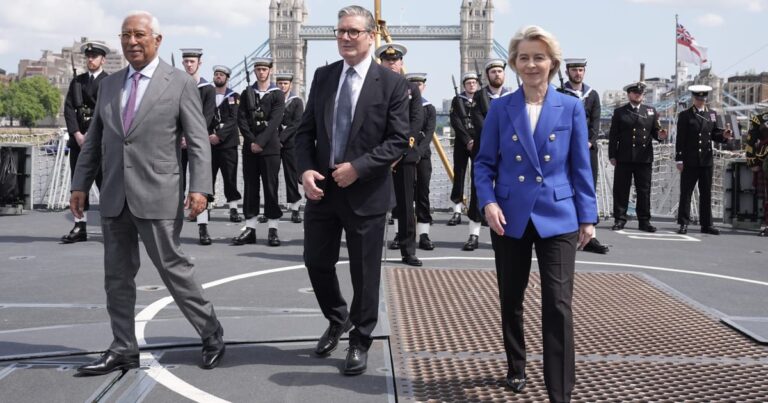 Распределение сделки в Великобритании-все красная лента Brexit для отбивки