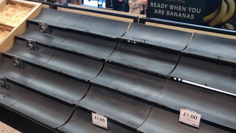 M & S в Абердине. PIC: ПЛАГОВОЙ ПЛАГО