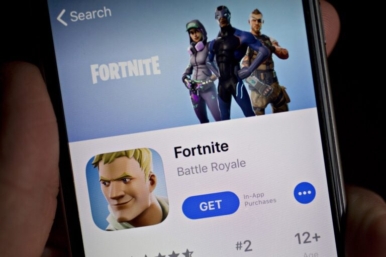 Epic Games просит судью заставить Apple одобрить Fortnite