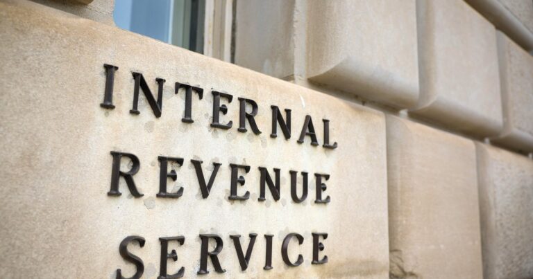 IRS потерял почти треть своих налоговых аудиторов после 2 месяцев сокращения Doge, сообщает