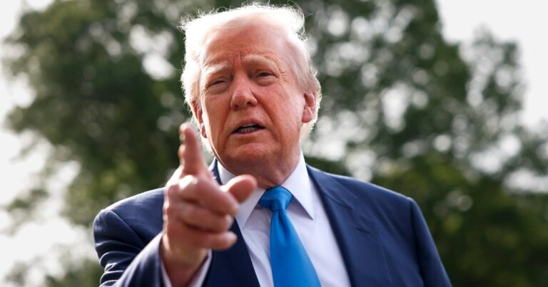 Судья Управляет администрацией Трампа не может использовать Закон об инопланетных врагах для удаления венесуэльских мигрантов в южном Техасе