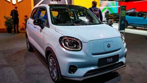 Электрический хэтчбек с LeapMotor T03 выставлен в Autosalon в Брюсселе, Бельгия в январе, в январе