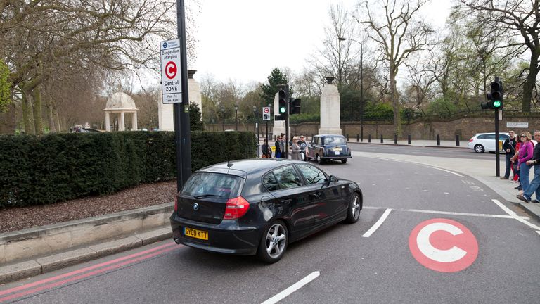 Плата за перегрузки распространяется на центральный Лондон. PIC: TFL
