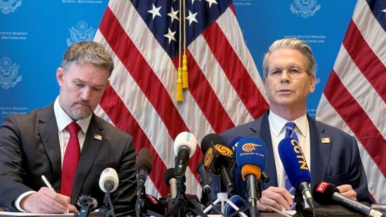 США и Китай соглашаются нанести тарифы друг на друга | США новости