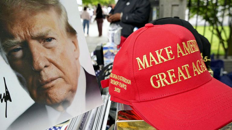 Последняя тактика переговоров по телефону Трампа по тарифам, которые могут повысить угрозу возмездия ЕС | Денежные новости