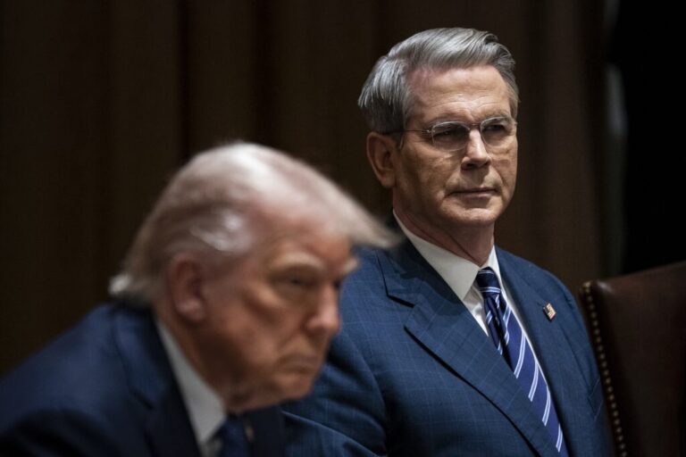 Глобальные финансовые правил, рискуя потерять актуальность, если Трамп полностью отступает-Politico