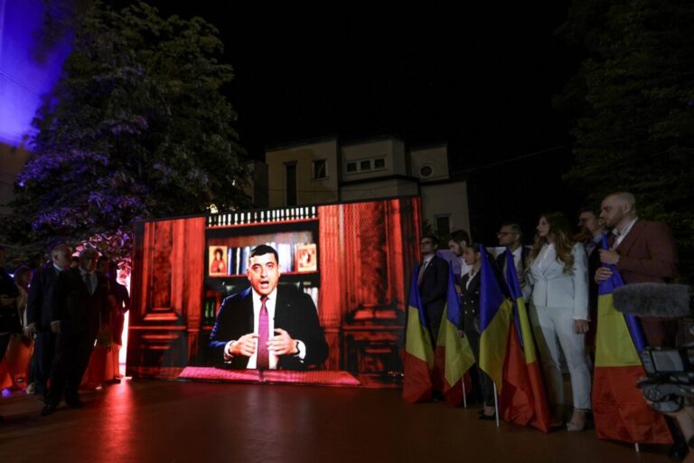 Кто является Джорджем Симионом, крайне правым победителем президентских выборов Румынии в первом раунде? — Политик