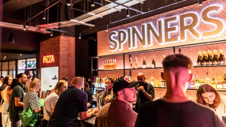 Spinners собирает 4 миллиона фунтов стерлингов, чтобы удовлетворить спрос на «конкурентное общение» | Денежные новости