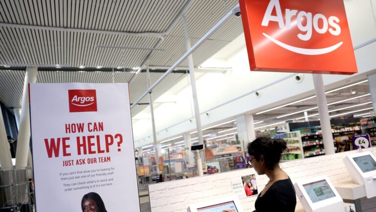KKR возглавляет £ 1,7 млрд. Гонка за владельца магазина Argos Newday | Денежные новости