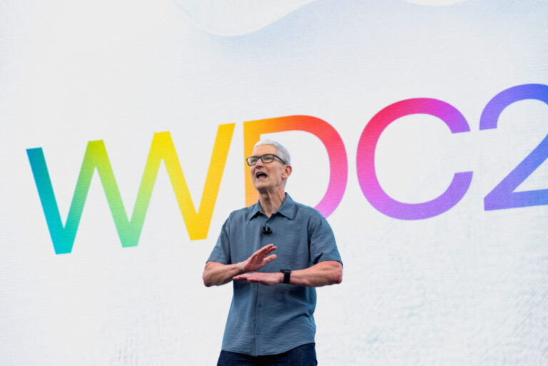 Apple представляет редизайн программного обеспечения во время шатков от Missteps ИИ и торговой войны Трампа